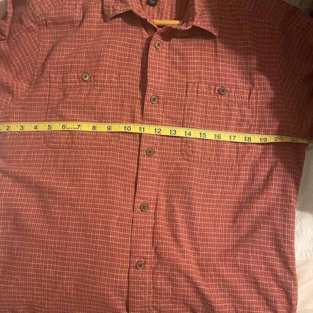 Patagonia button down, size medium - image 4